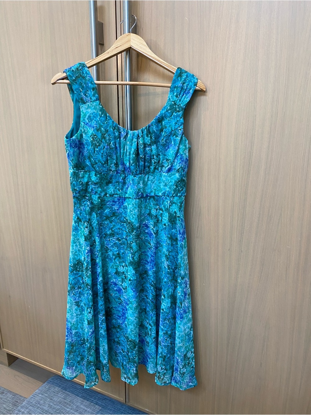 Laura Petites Blue Green Floral Scoop-Neck Dress